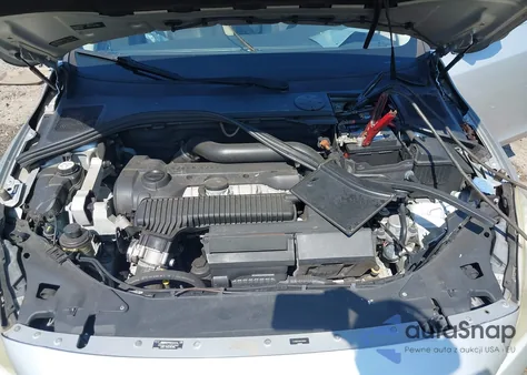 2012 Volvo S60 T5 z USA, uszkodzony, nr VIN YV1622FS5C2120534